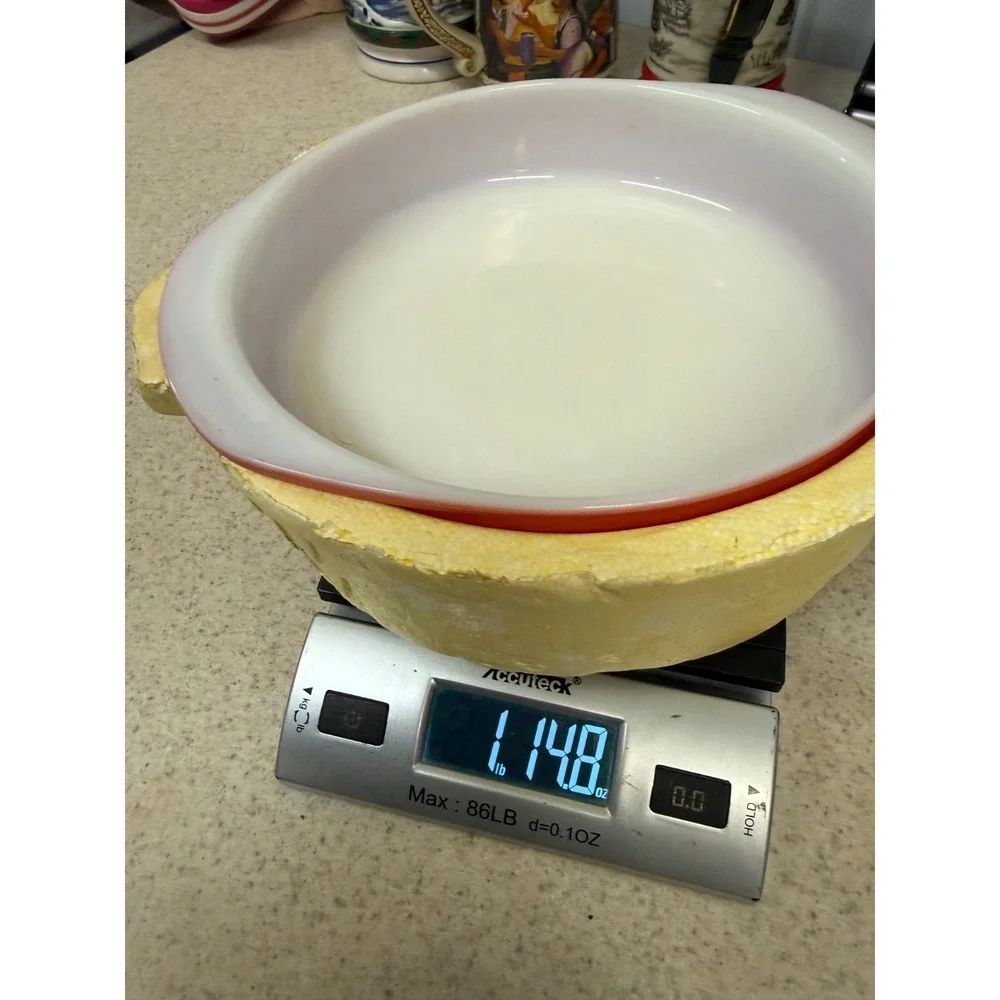 Vintage Pyrex Pink Milk Glass Baking Dish Round Casserole‎ Atomic MCM Ovenware